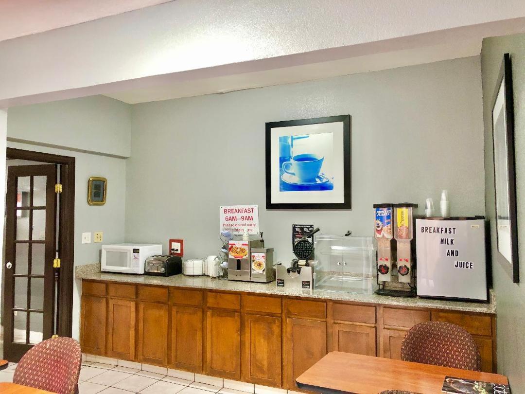 Americas Best Value Inn Yukon Exterior foto